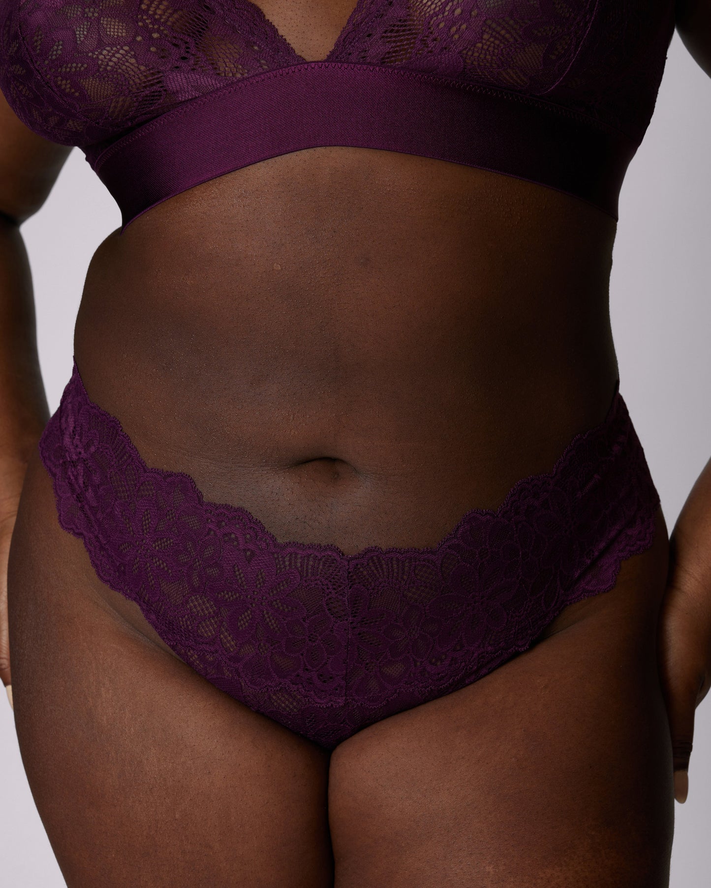 Perfect Lace High Rise Thong | Soft Lace | Archive (Violette)