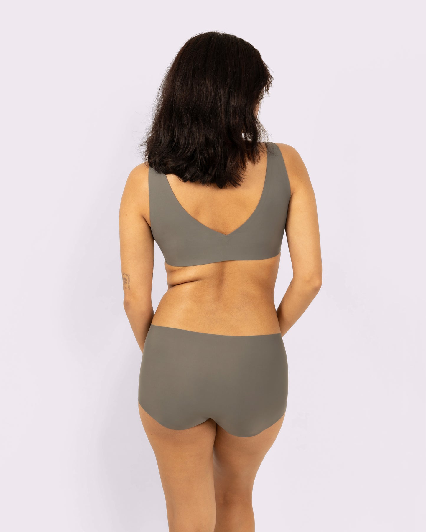 Support Lift Plunge Bralette | Seamless Universal (Smokescreen)