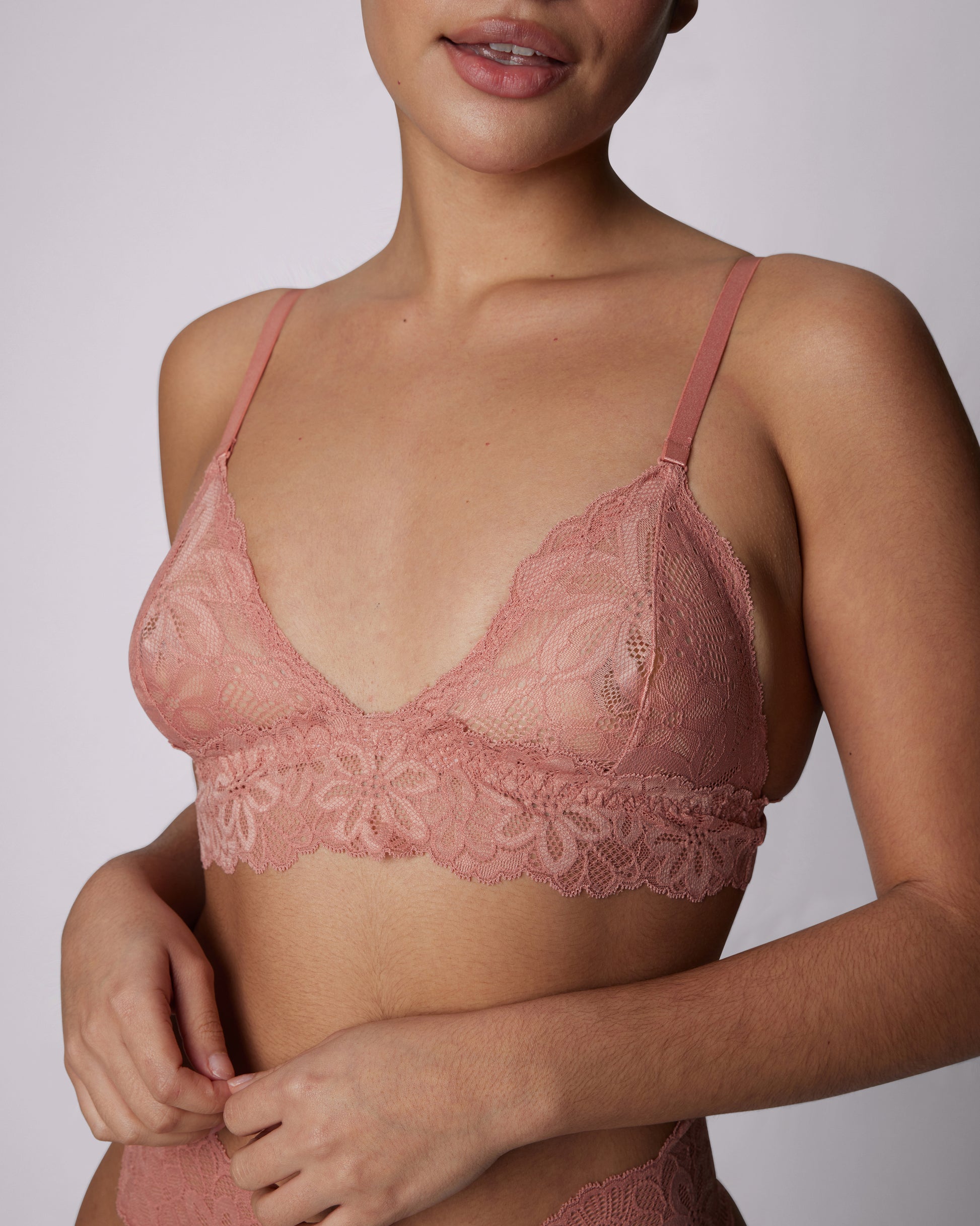 The Jolie Lace Bralette in Rose – Incandescent
